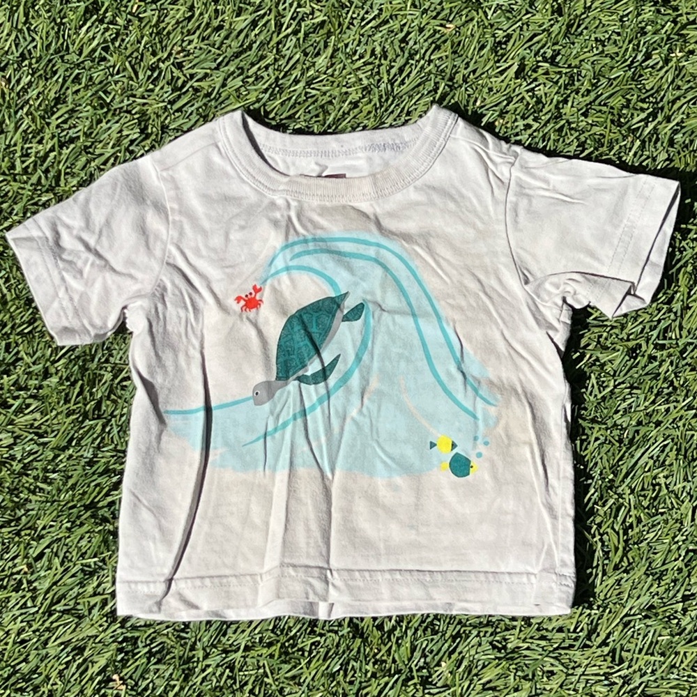 Tea collection baby tee with sea turtle size 6-9 months
